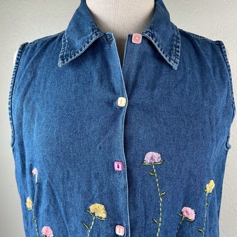 NWT Life Style Sleeveless Denim Button Down Shirt - Picture 2 of 7